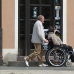 ayuda a domicilio personas con dependencia