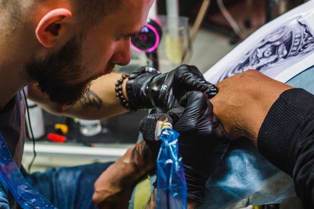 mejores tatuadores en valencia