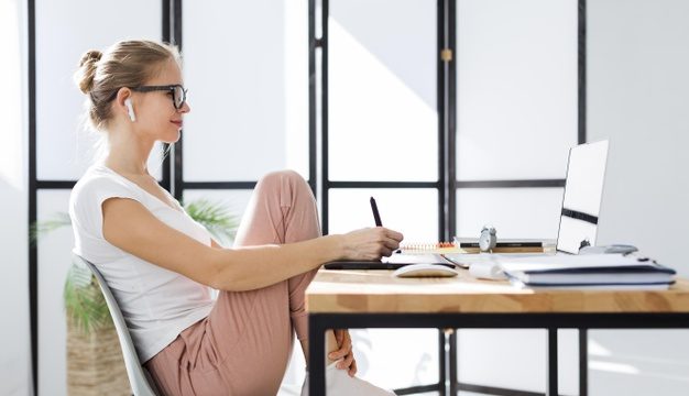 escritorio regulable en altura